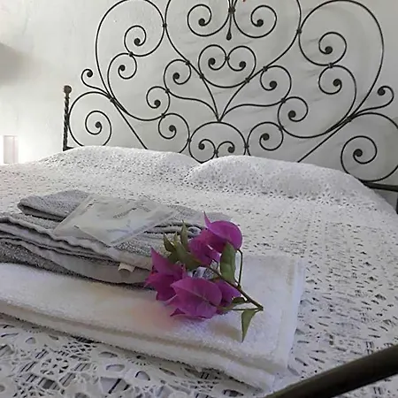 Delle Torri B&B 풀라
